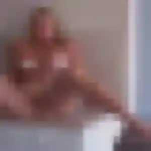 Sexy Prisca, 21 ans à Auriol - la contacter