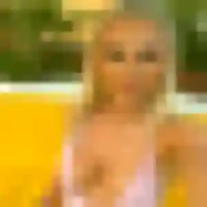 Leonore (37 ans) à Charbonnières-les-Bains attend un rencontre sexe ce soir