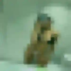 Axelle, 44 ans, dispo pour rencontre sexe à Clermont-Ferrand