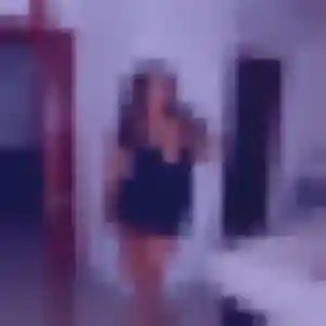 Lea, 23 ans, veut un rencontre sexe à Flassans-sur-Issole