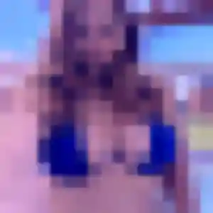Yasmina, 22 ans, connectée à Givors pour une rencontre coquine