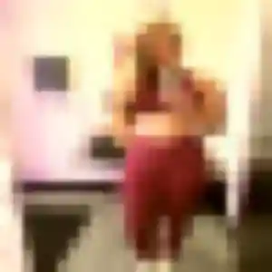 Roxane, 42 ans, disponible à Givry pour une rencontre coquine