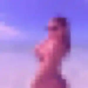 Photo de Constance à Imphy (20 ans) - rencontre sexe discret