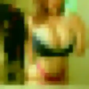 Alienor, femme de 22 ans propose rencontre sexe à L'Arbresle