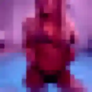 Suzanne, 19 ans, cherche un rencontre sexe à Le Lavandou