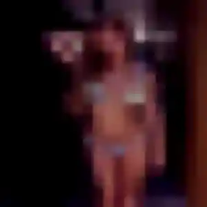 Kenza (19 ans) à Murviel-lès-Béziers attend une rencontre maintenant