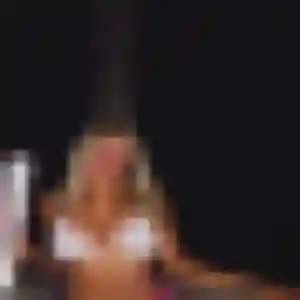 Lena, 21 ans, en ligne à Nevers pour un rencontre sexe