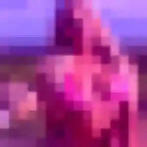 Contacte Alessandra, 20 ans à Orange en privé