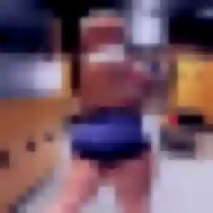 Rencontre Salima, 22 ans à Paron en privé