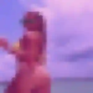 Yvette, 21 ans, en ligne à Penta-di-Casinca pour une rencontre coquine