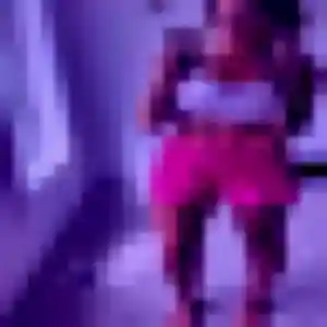 Iris, femme de 21 ans veut rencontre sexe à Peyrolles-en-Provence