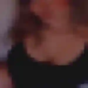 Laura (23 ans) à Pont-Évêque cherche un rencontre sexe maintenant