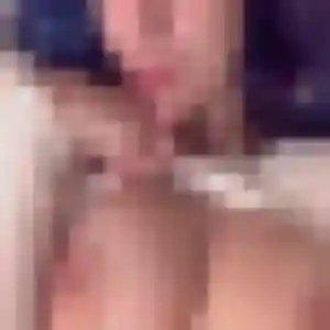 Colombe, 37 ans, en ligne à Roquefort-la-Bédoule pour une rencontre coquine