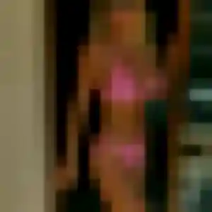 Contacte Monique, 44 ans à Saint-Cyr-sur-Mer en t'inscrivant
