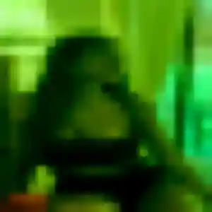 Lou-Anne, femme de 28 ans propose rencontre sexe à Saint-Just-Malmont