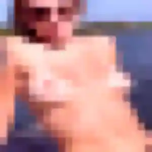 Photo de Nathalie à Saint-Mandrier-sur-Mer (24 ans) - rencontre sexe anonyme
