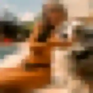 Laura, 25 ans, connectée à Saint-Martin-de-Crau pour une rencontre coquine