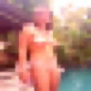 Photo privée de Albane, 26 ans à Saint-Pourçain-sur-Sioule - plan discret