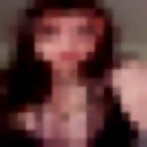 Découvre Noura, 20 ans à Scionzier en privé