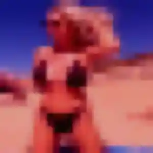 Sexy Flore, 25 ans à Villeneuve-Loubet - découvrir son profil